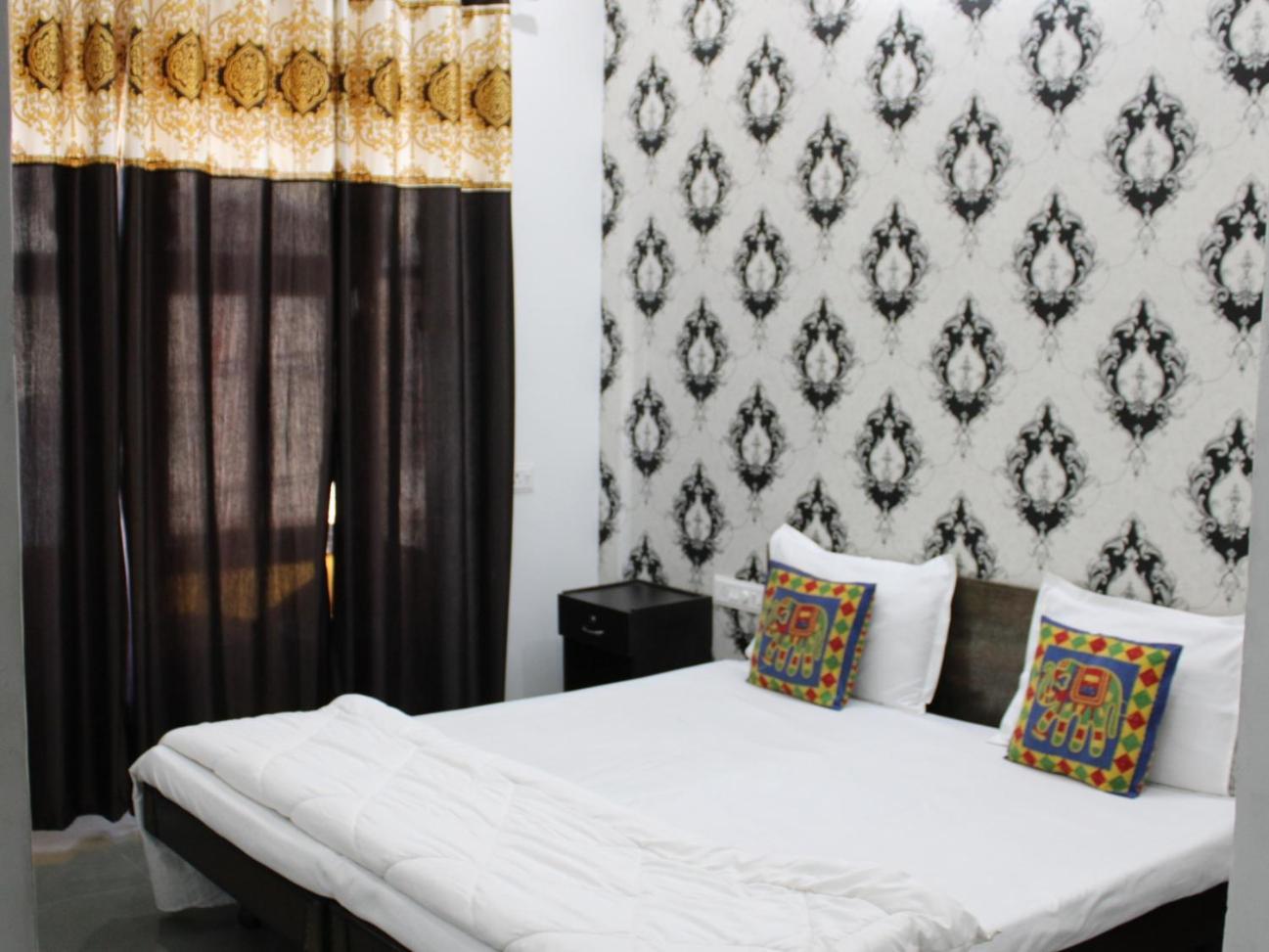 Hill Paradise Home Stay Udaipur Quarto foto